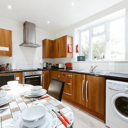 Stepney Green Beds To Stay 24 ลอนดอน ภายนอก รูปภาพ