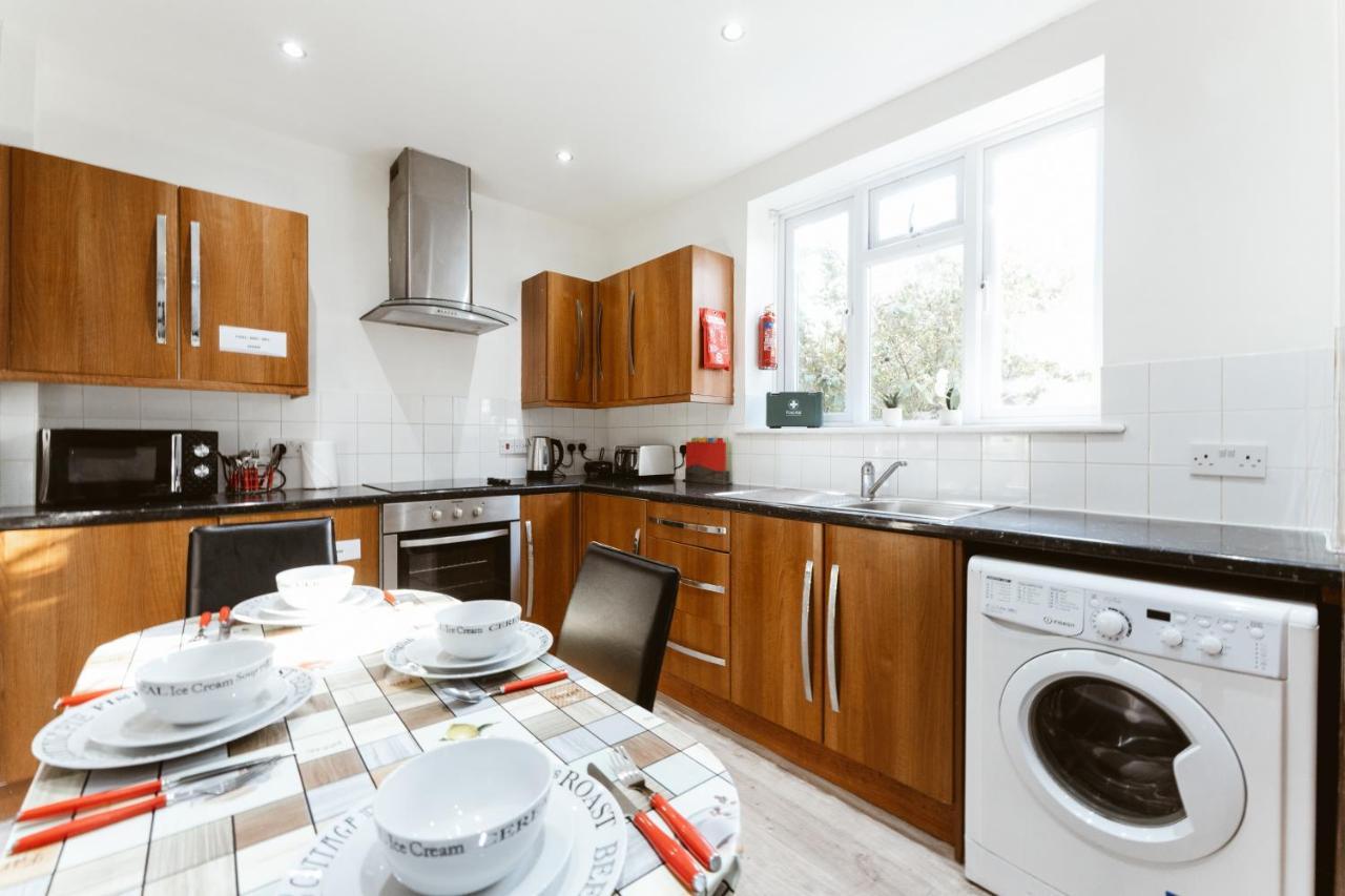 Stepney Green Beds To Stay 24 ลอนดอน ภายนอก รูปภาพ