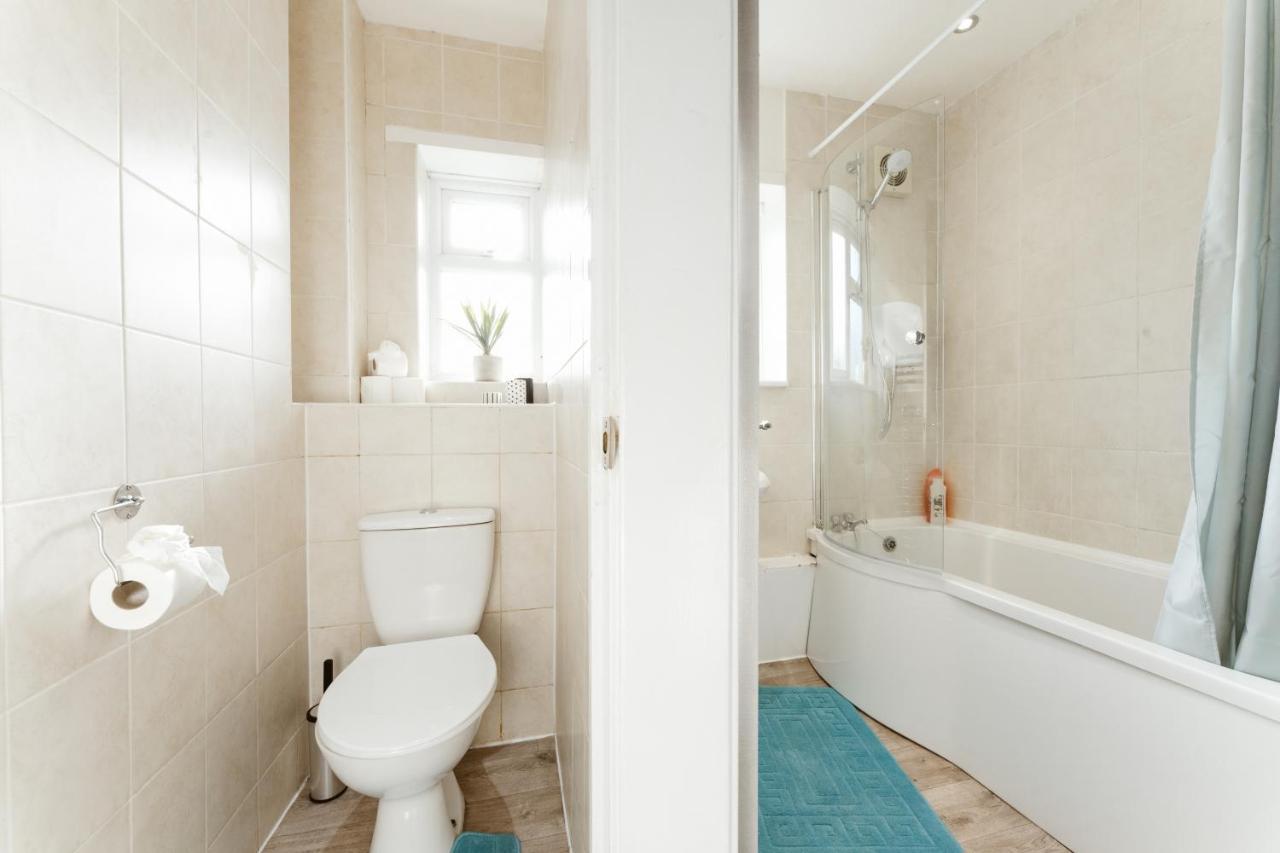 Stepney Green Beds To Stay 24 ลอนดอน ภายนอก รูปภาพ