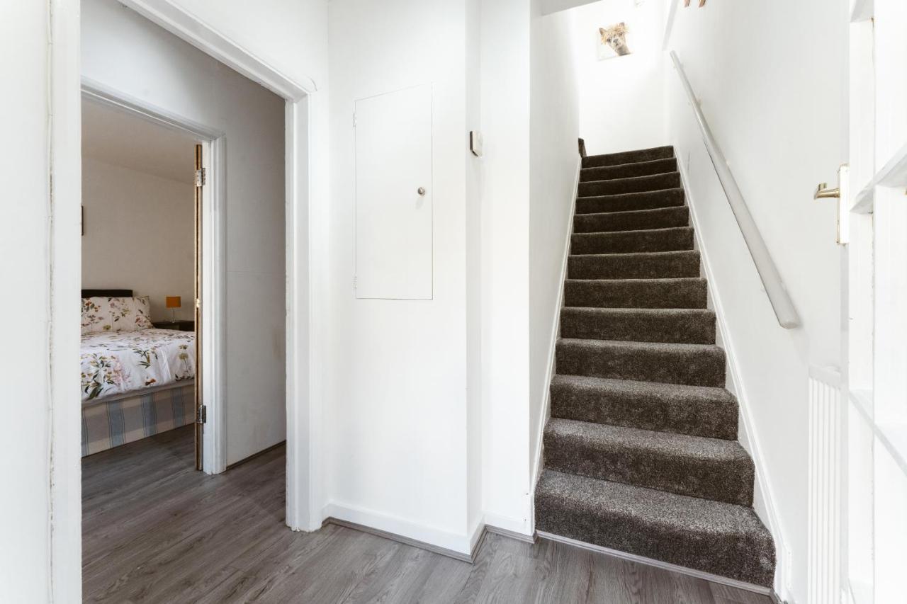 Stepney Green Beds To Stay 24 ลอนดอน ภายนอก รูปภาพ